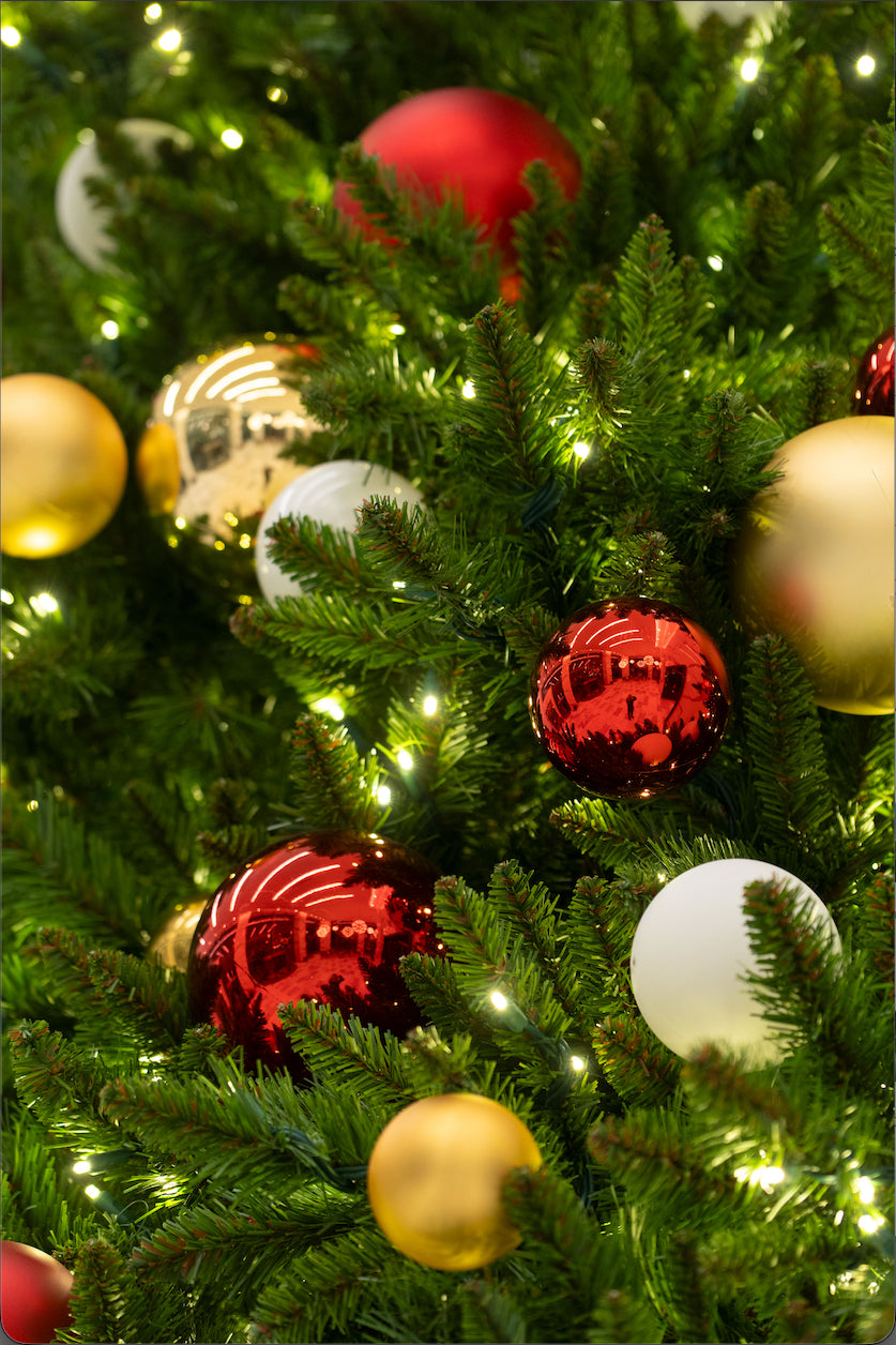 Small Round Signature Ornaments